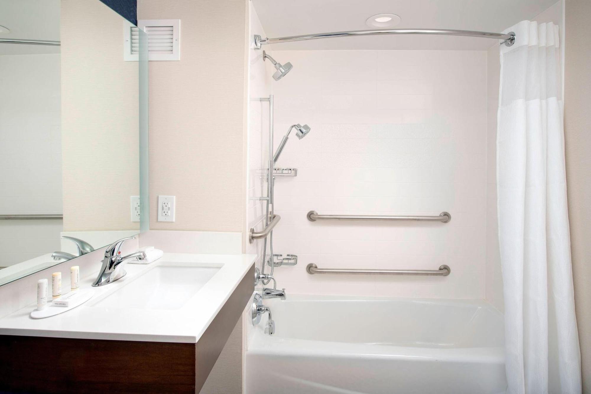 Fairfield Inn & Suites By Marriott Alexandria West/Mark Center Luaran gambar