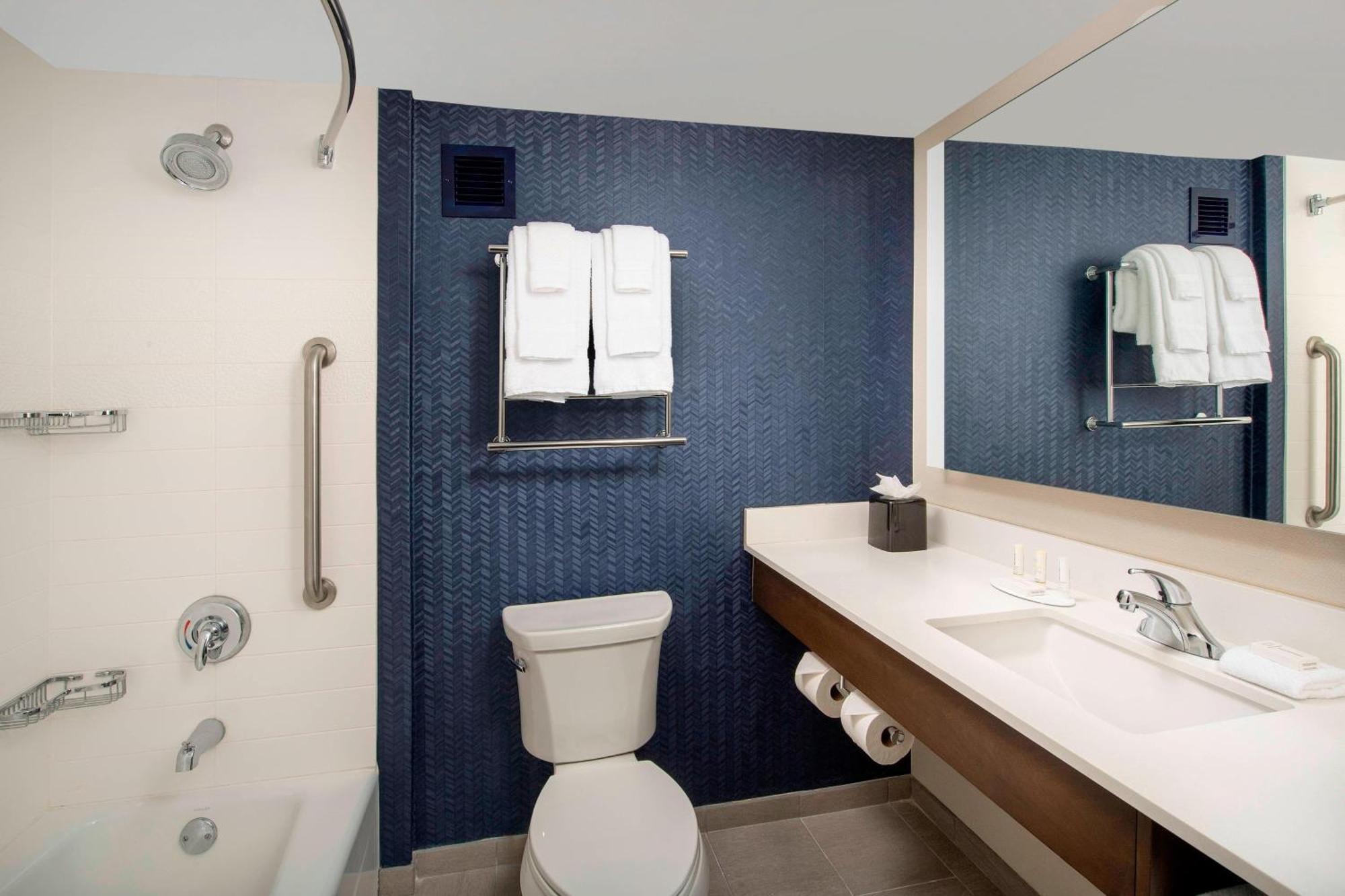 Fairfield Inn & Suites By Marriott Alexandria West/Mark Center Luaran gambar
