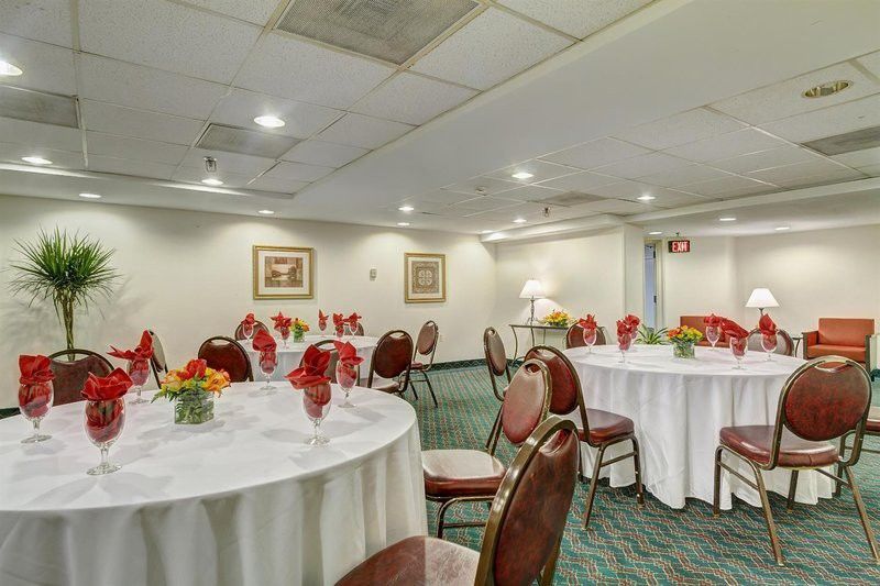 Fairfield Inn & Suites By Marriott Alexandria West/Mark Center Luaran gambar